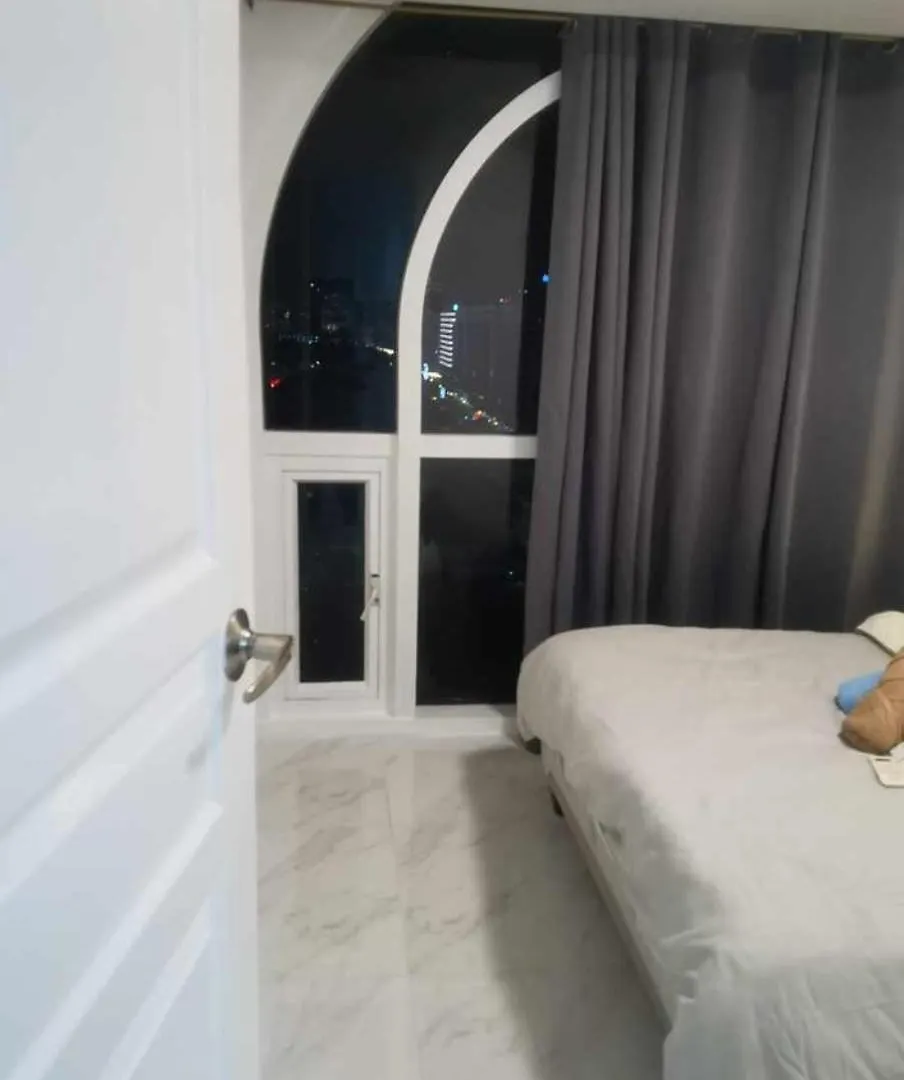 Monarch Parksuites Manila 5*,  Philippines